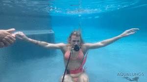 xsiteability.com - Sunni's First Breaths Underwater thumbnail